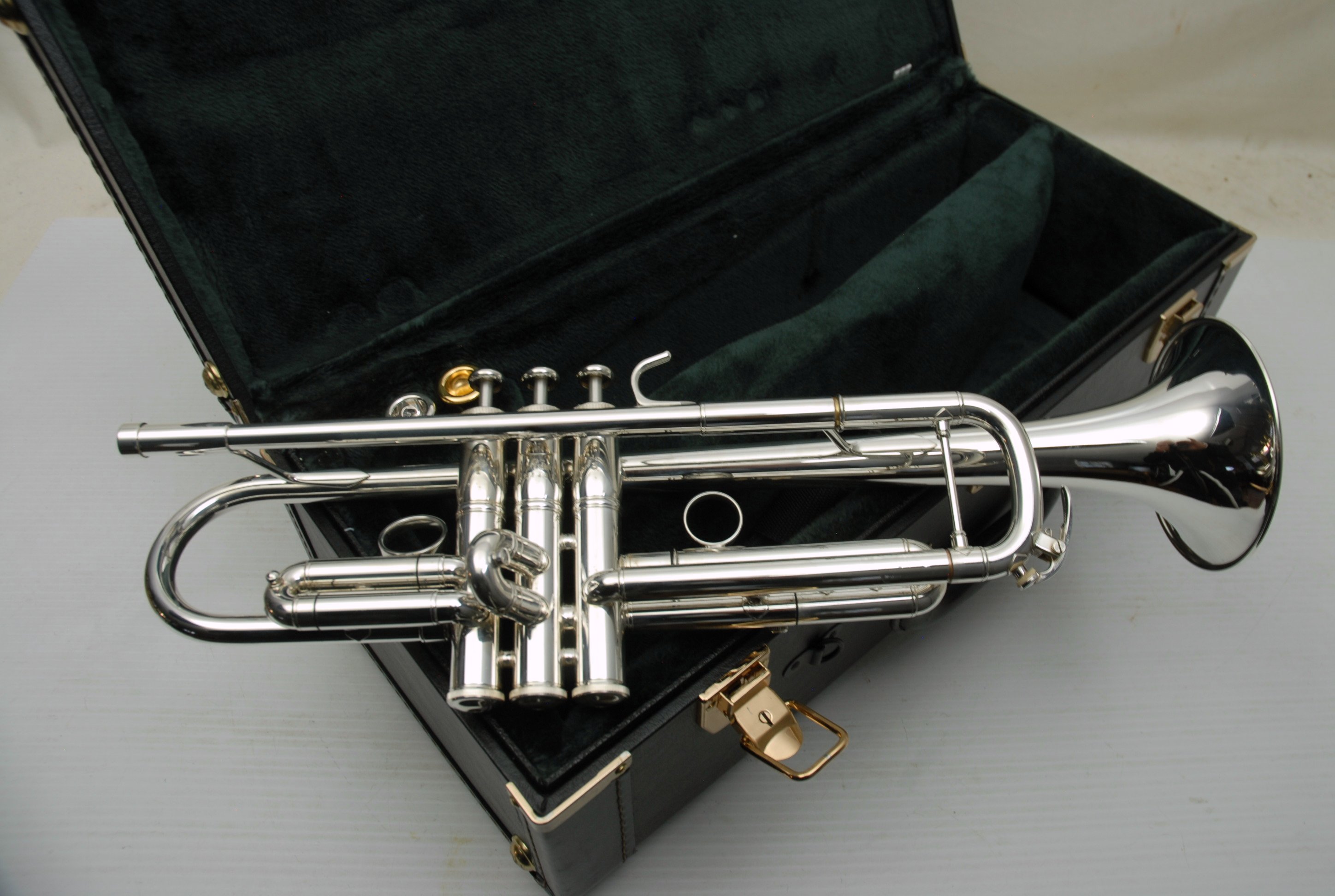 Yamaha YTR-8335R Bb Trumpet Very Mint Gently Used | Brass Exchange