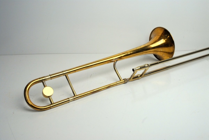 H N White King 2b Vintage 1950 Brass Exchange