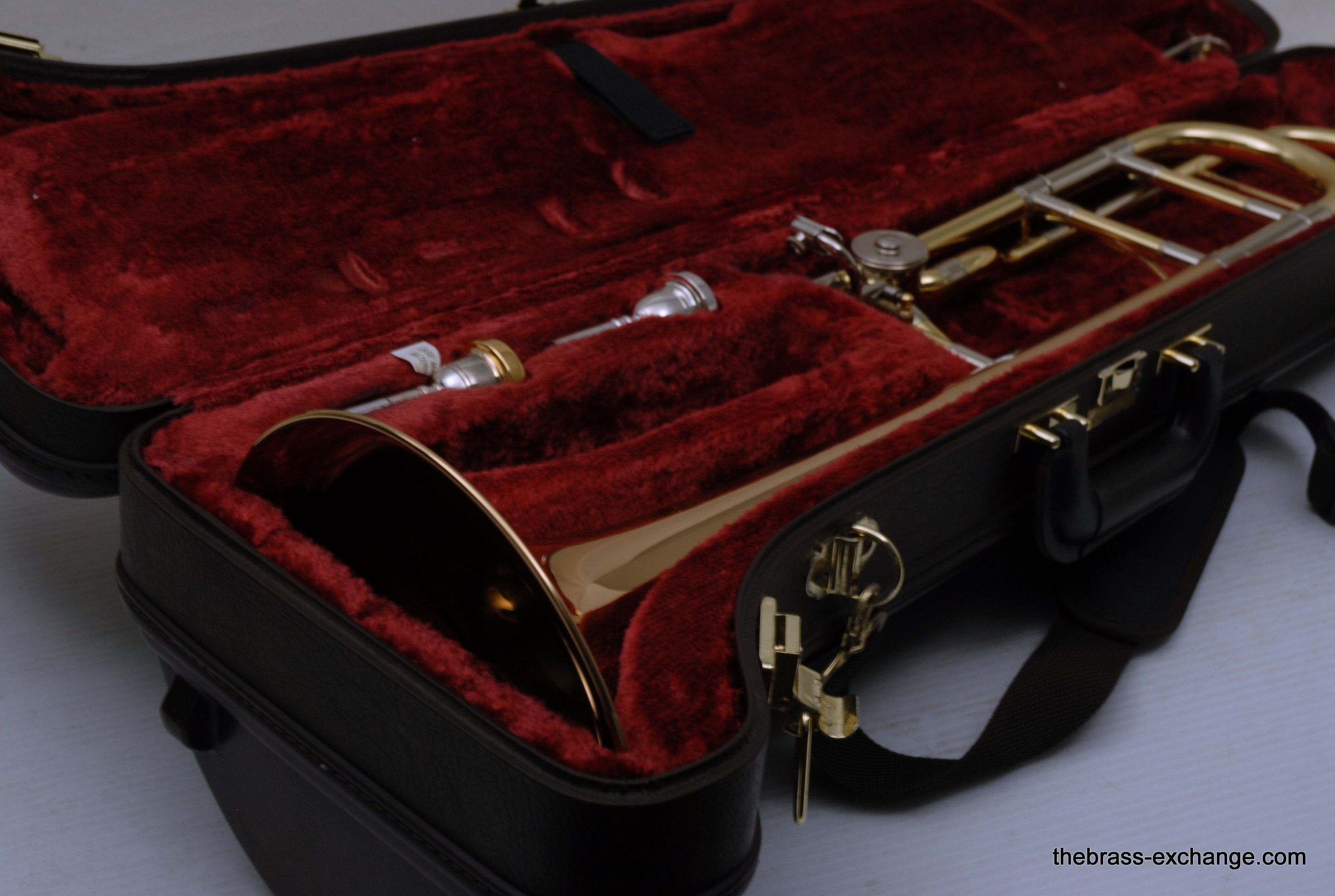 Yamaha YSL-8820R Gold Brass Tenor Trombone