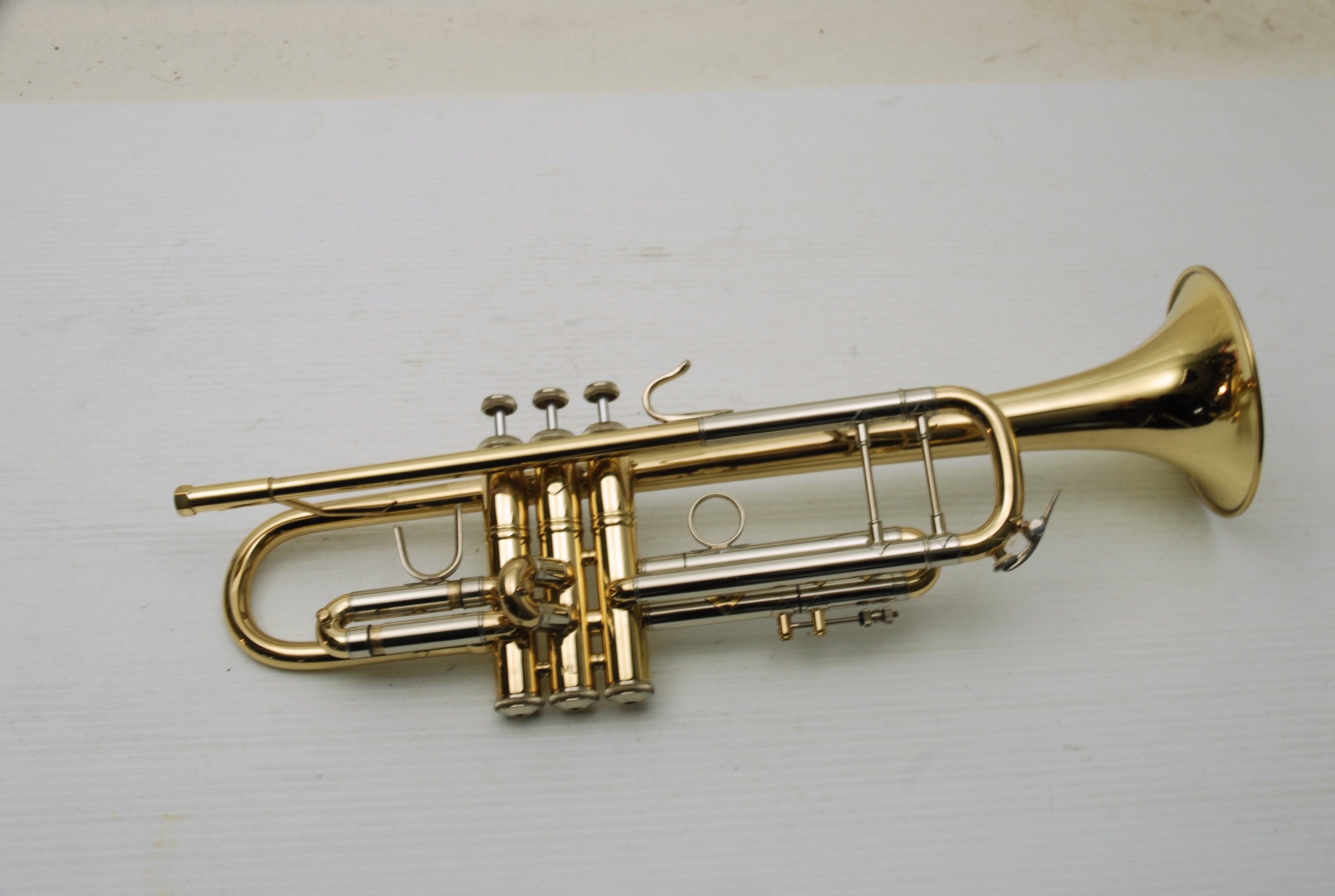 Bach Stradivarius #37 Trumpet Early 1990's Very Mint | Brass 