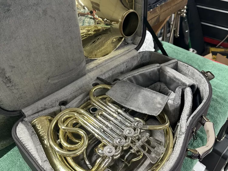 Marco Magi French Horn Case "screw bell" detachable flare model