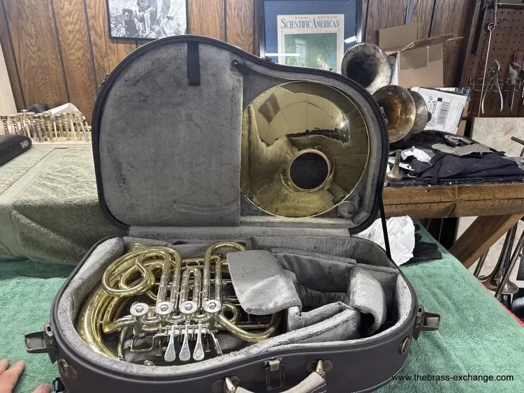 Marco Magi French Horn Case "screw bell" detachable flare model