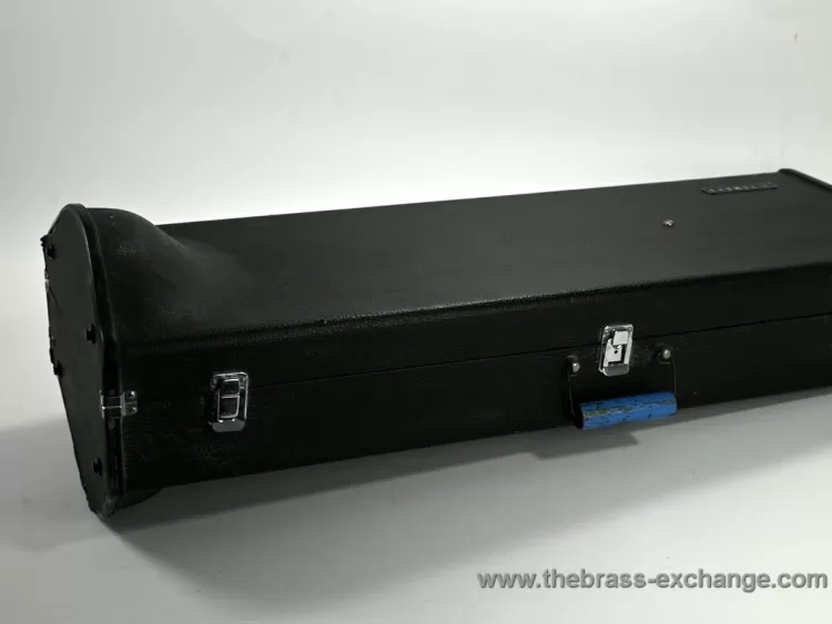 YSL-421G Bass Trombone Vintage Case View