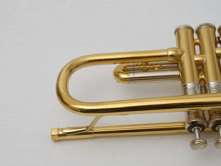 Bach 18 Tuba Mouthpiece - Enhance Your Playing Experience Today!
