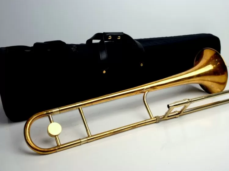 H.N. White King 2B Vintage 1950 | Brass Exchange