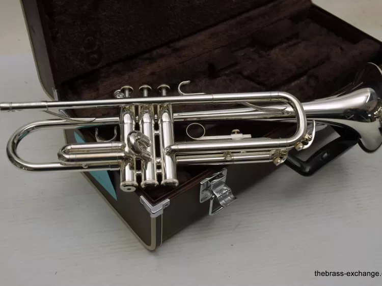 Yamaha YTR-2320ES Bb Trumpet Excellent | Brass Exchange